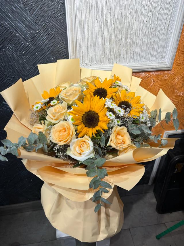 Orange bunch | ծաղիկներ, ծաղկեպսակներ, բույսեր - առաքում Երևան