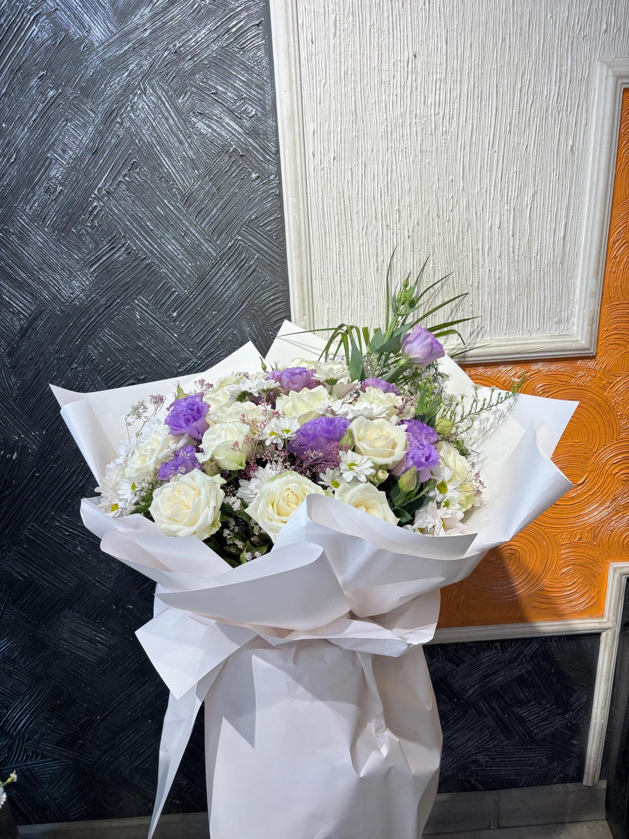 White bunch | ծաղիկներ, ծաղկեպսակներ, բույսեր Երևան