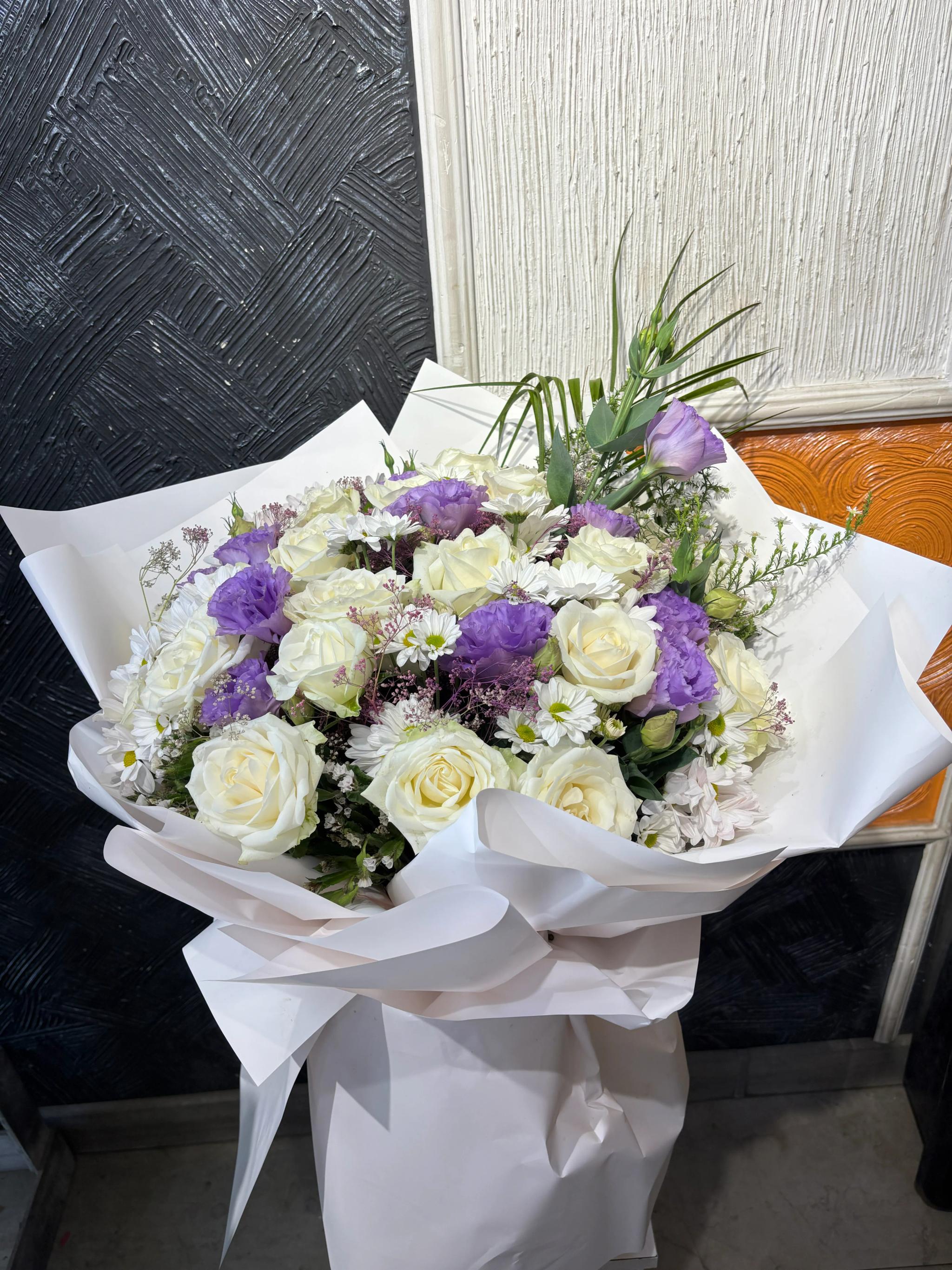 White bunch | ծաղիկներ, ծաղկեպսակներ, բույսեր Երևան