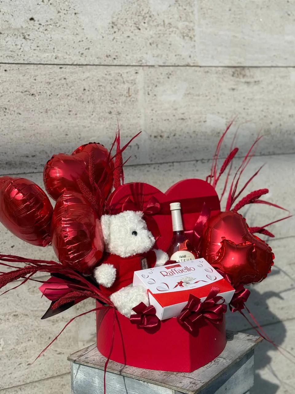 "Romantic" box | ծաղիկներ, ծաղկեպսակներ, բույսեր Երևան