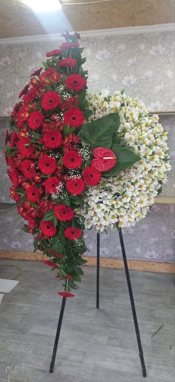 Wreath with gerberas and alstroemerias | ծաղիկների առաքում Երևանում