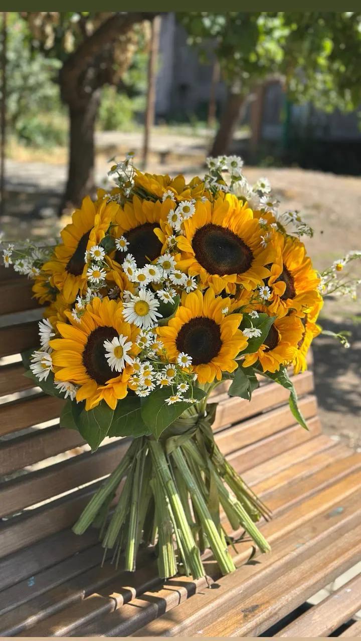 A bunch of sun | ծաղիկներ, ծաղկեպսակներ, բույսեր Երևան