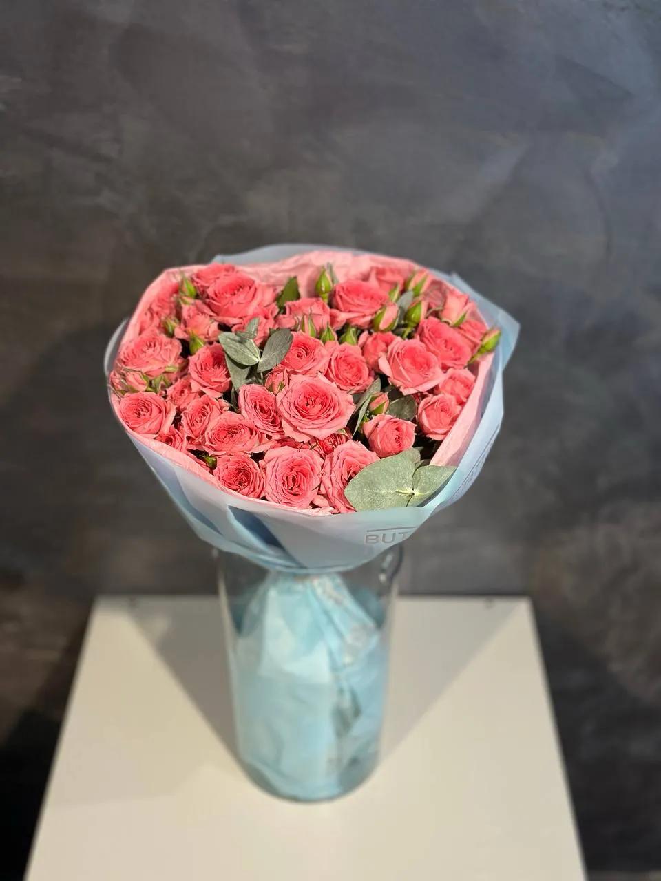 A bouquet of elegant roses | ծաղիկների առաքում Երևանում