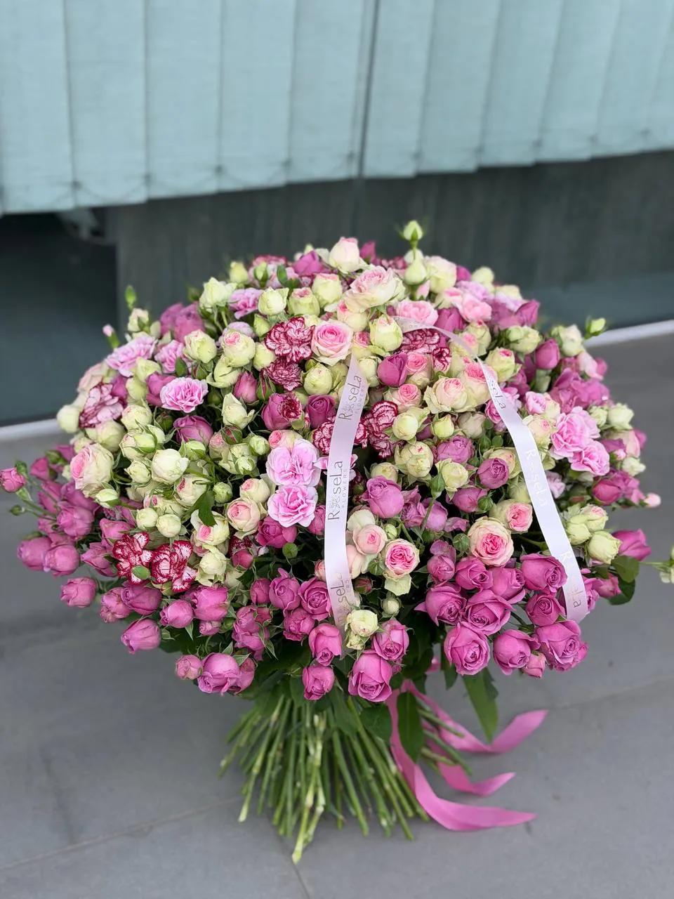 Colorful peony-like roses Colorful peony-like roses | ծաղիկների առաքում Երևանում
